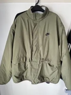 Nike リバーシブルブルゾン