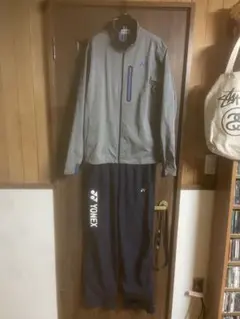 yonex ウォーミングアップ上下セット　美品