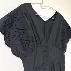 激レア 美品 フィグロンドン 刺繍 総柄 透かしレース ロングワンピース フリー 激レア 美品 フィグロンドン 刺繍 総柄 透かしレース ロングワンピース