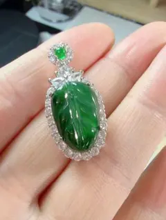 R2M-0716天然本翡翠《本物保証》翡翠 ペンダント チェーンSV 約45cm