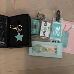 公式MY SHINEE WORLD キーホルダー ブレスレット 名札セット 公式MY SHINEE WORLD キーホルダー ブレスレット 名札セット - メルカリ