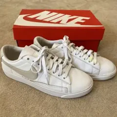 Item thumbnail for item f24290b3-7705-4f05-8e04-f8b29fdfeeb6