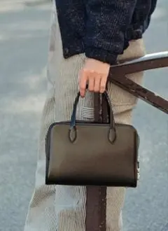 トゥティエ TOUT Y EST ロケ スモールバッグ