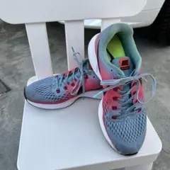 Item thumbnail for item a6a78aed-3234-4f21-b536-38422274a512