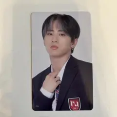 許豊凡　フェンファン　INI