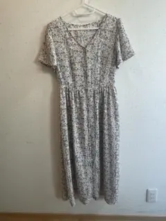 GU ワンピース　花柄　半袖