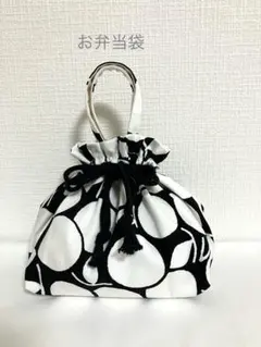 【ハンドメイド】242_お弁当袋 ふっくらと丸いキュートなフルーツ柄のサムネイル