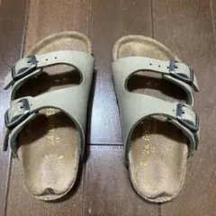 Birkenstock サンダルのサムネイル