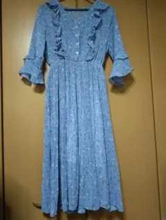 値下げ【美品】DHOLIC 水色 花柄 フリル付きワンピース 韓国ファッション