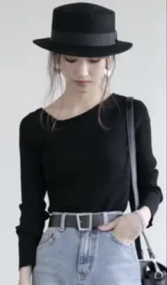 アシンメトリーネックニット ブラック