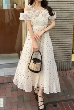 GRL ドット柄フリルオフショルダーフレアロングワンピース [ru1165]