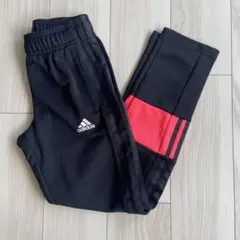 新品未使用　アディダス　ジャージ　150サイズ