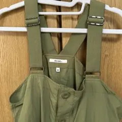 ニコアンド　ナイロンワークジャンパースカート　カーキMサイズ