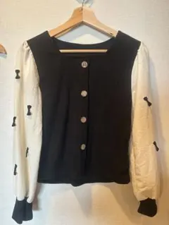 【未使用品】SHEINリボンモチーフパフスリーブシャツ