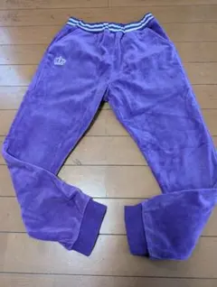 紫のベルベット長ズボン（クラウンロゴ付き）