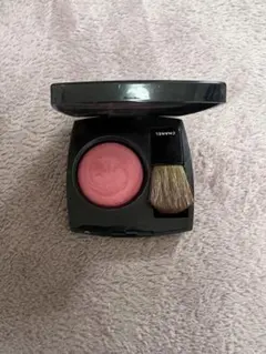 CHANEL チークジュ コントゥラスト 67 ローズ トゥルビヨン