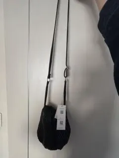 ブラック プリーツショルダーバッグ