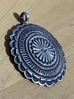 Navajo トーマス・ジム シルバーペンダントトップ Navajo トーマス・ジム シルバーペンダントトップ - メルカリ