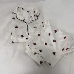 GU いちご柄 パジャマ Sサイズのサムネイル