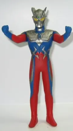 バンダイ「ウルトラヒーローシリーズ」ウルトラマンゼロソフビ人形です