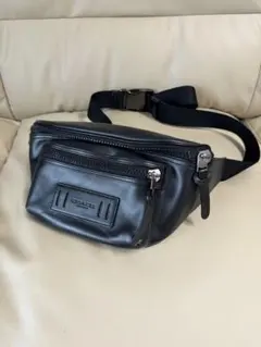 COACH ボディバッグ ショルダーバッグ ブラック