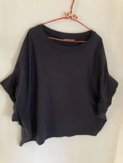 メルシーボークー　　濃紺　ゆったりTのサムネイル