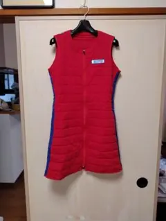 ノースリーブキルティングワンピース 赤青 美品フェイカス中綿ゴルフウェアS