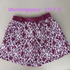 Munsingwear レディース ゴルフパンツ　ペンギン柄 S
