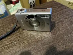 Canon IXY シルバー & Nikon COOLPIX ブラック セット - メルカリ