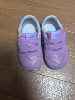 New Balance パープル スニーカー