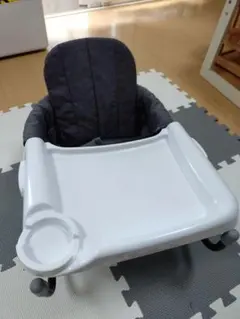 テーブルチェア※トレー付※のサムネイル