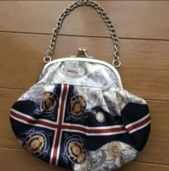 Item thumbnail for item 7232c20e-2028-47ec-a229-3fc76f41499a