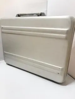 Item thumbnail for item 3b91520d-8aa5-453a-ac9a-4811d613de03