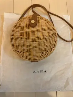 ZARA ラウンド型かごバッグ