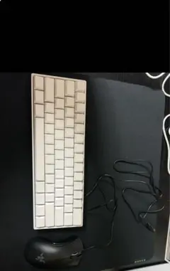 ホワイト 有線キーボード Razer マウス セット