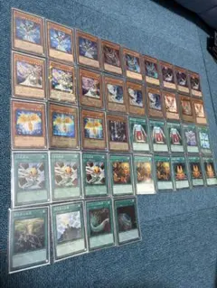 遊戯王 召喚獣デッキ構築済み エクストラあり スリーブ55枚付き - メルカリ