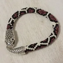 10.チューブクロッシェ|蛇モチーフブレスレット