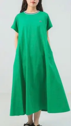 美品★【【別注】LACOSTE / カノコ クルーネック ワンピース】★34のサムネイル
