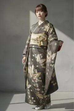 振袖セット　蝶々　ゴールド　くすみカラー 上品　【小柄さん向け】