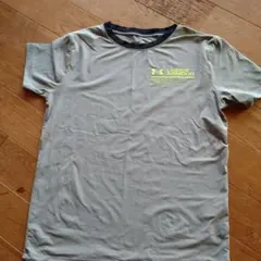 アンダーアーマー　１５０センチＴシャツ