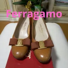 Salvatore Ferragamo ブラウン リボンフラットパンプス箱付きのサムネイル