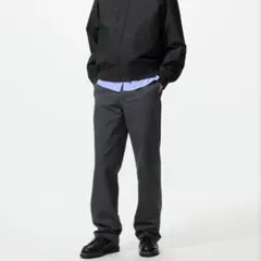 ユニクロ　ストレートチノ　リラックスフィット