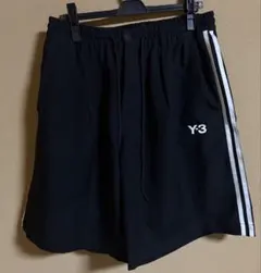 Y-3 レアルマドリード ブラックショートパンツ ストライプのサムネイル
