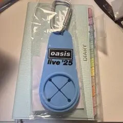 新品　未開封　oasis live '25 東京　 フライトタグ　キーホルダー oasis live '25 フライトタグキーホルダー 日本限定 【新 - メルカリ