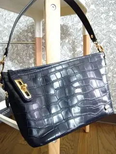 お値下げ♪ラバガジェリー クロコ型押しハンドバッグ ブラックネイビー 斜め掛け
