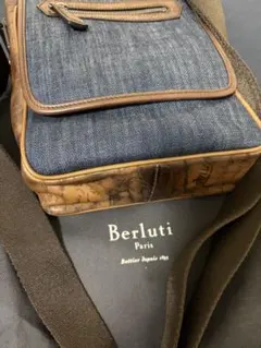 Berluti ショルダーバッグ ネイビー/ブラウンのサムネイル