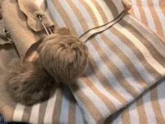 RIIQIICHY マフラー　ぽんぽんファー付き 大判 やわから　ベージュ