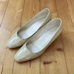 リズラフィーネ エナメルパンプス　23.0