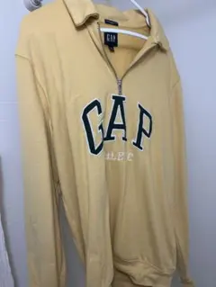 GAP イエロー ジップアップトレーナー