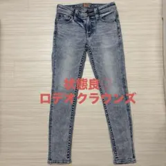 状態良　ロデオクラウンズ　デニムパンツ　スキニー　サイズ26のサムネイル